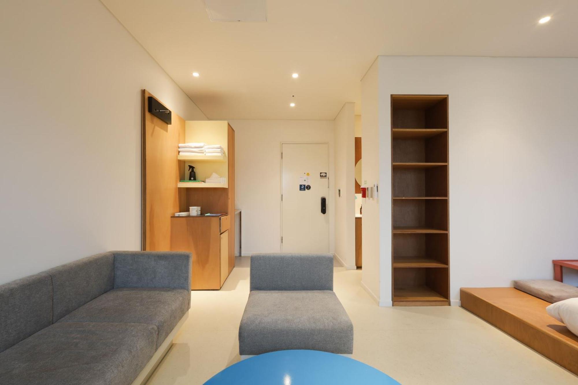 Mangrove Sinseol Hotel Seoul Bagian luar foto