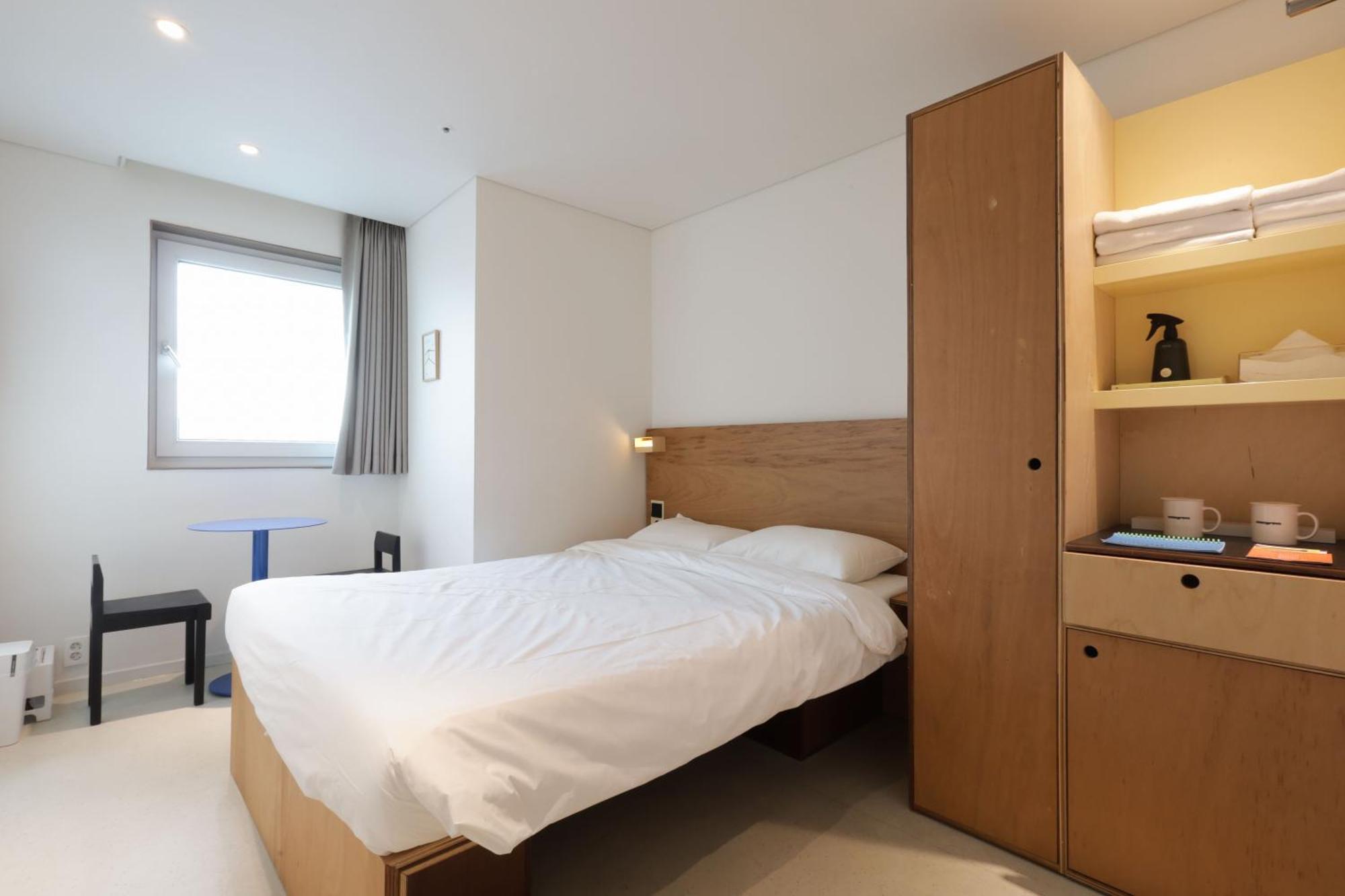 Mangrove Sinseol Hotel Seoul Bagian luar foto